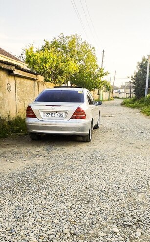 Mercedes C 240-2