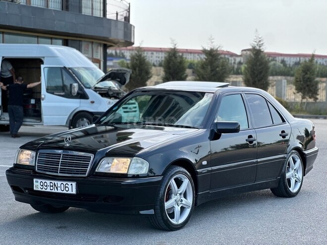 Mercedes C 240 1998, 236,000 km - 2.4 l - Sumqayıt
