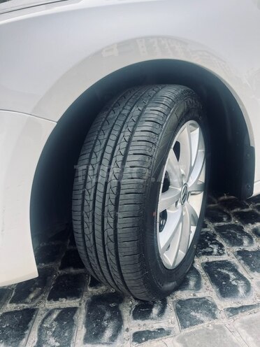 Volkswagen Jetta 2012, 74,000 km - 2.5 l - Bakı