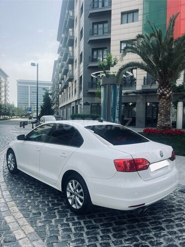 Volkswagen Jetta 2012, 74,000 km - 2.5 l - Bakı