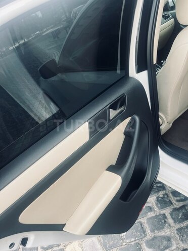 Volkswagen Jetta 2012, 74,000 km - 2.5 l - Bakı