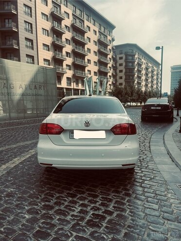 Volkswagen Jetta 2012, 74,000 km - 2.5 l - Bakı