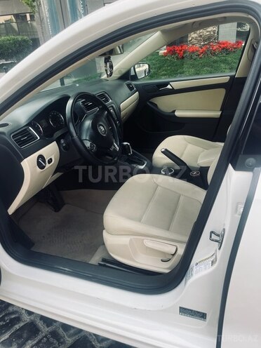 Volkswagen Jetta 2012, 74,000 km - 2.5 l - Bakı