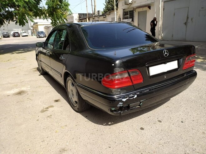 Mercedes E 240 1999, 560,000 km - 2.4 l - Bakı
