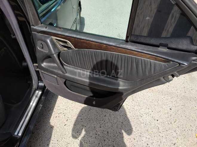 Mercedes E 240 1999, 560,000 km - 2.4 l - Bakı