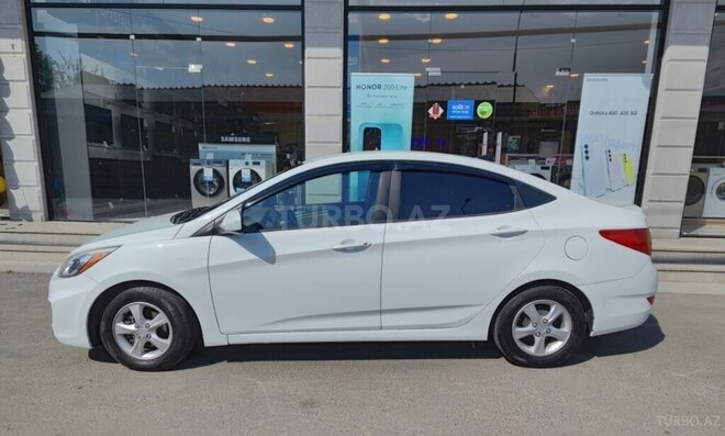 Hyundai Accent 2017, 200,796 km - 1.6 l - Bakı