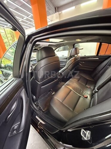 BMW 528-9