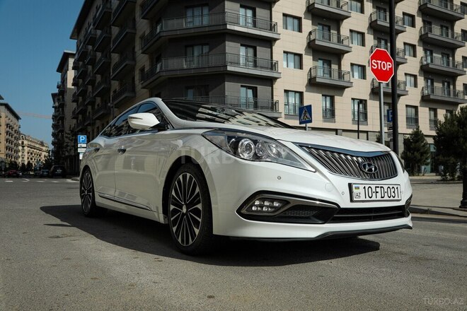 Hyundai Grandeur-2