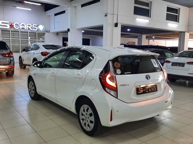 Toyota Aqua 2017, 133,000 km - 1.5 l - Bakı