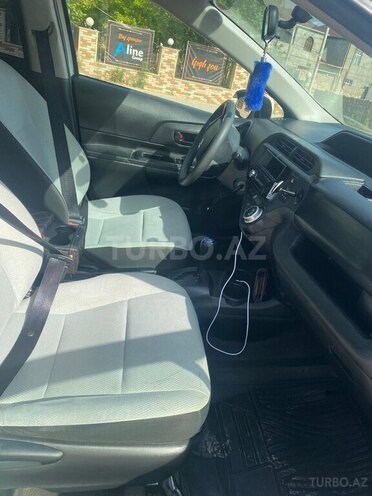 Toyota Aqua 2017, 230,000 km - 1.5 l - Bakı