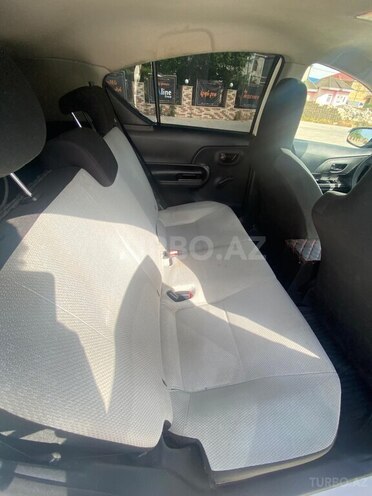 Toyota Aqua 2017, 230,000 km - 1.5 l - Bakı