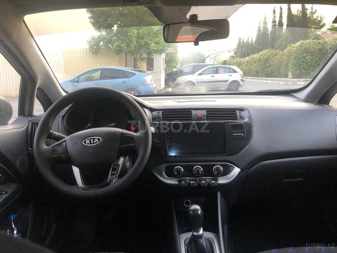 Kia Rio 2011, 418,000 km - 1.4 л - Bakı