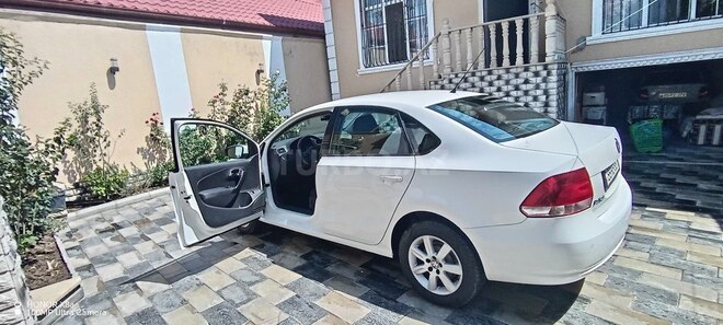 Volkswagen Polo 2012, 182,000 km - 1.6 л - Bakı