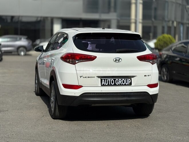 Hyundai Tucson 2015, 150,000 km - 2.0 l - Bakı