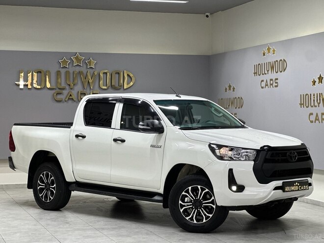 Toyota Hilux-3