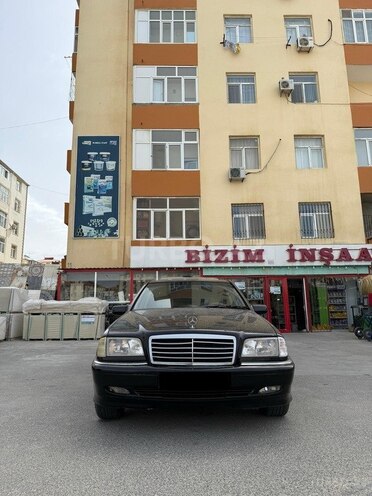Mercedes C 180 1999, 320,000 km - 1.8 l - Bakı