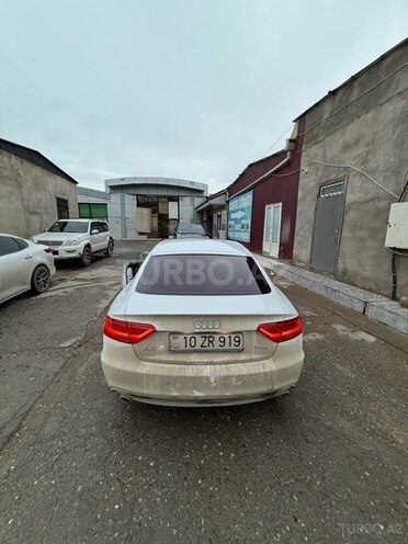 Audi A5 2013, 240,000 km - 2.0 l - Bakı