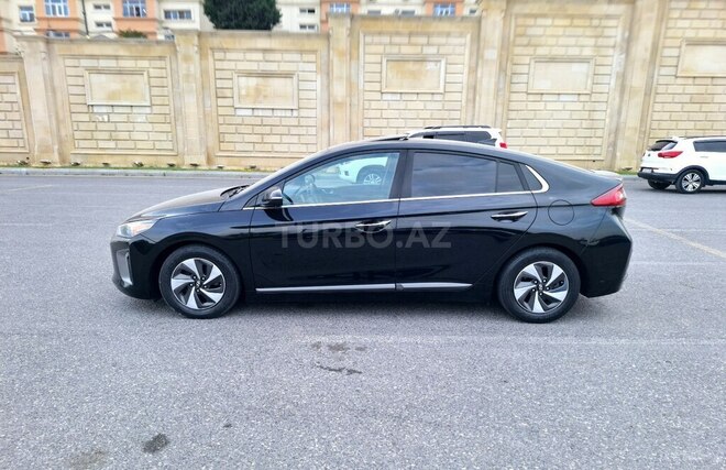 Hyundai IONIQ 2018, 126,000 km - 1.6 л - Bakı