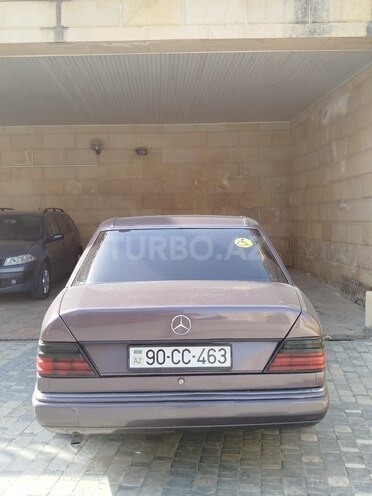 Mercedes E 200 d 1993, 258,963 km - 2.0 l - Bakı