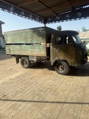 UAZ 3303 1987, 500,000 km - 2.4 l - Salyan