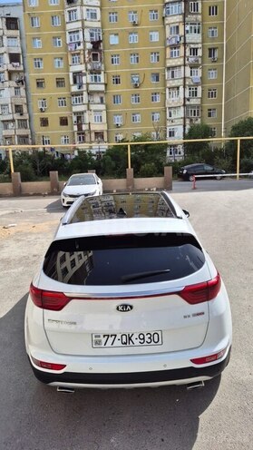 Kia Sportage 2017, 180,247 km - 2.0 l - Bakı