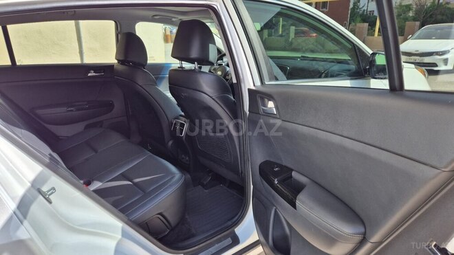 Kia Sportage 2017, 180,247 km - 2.0 l - Bakı