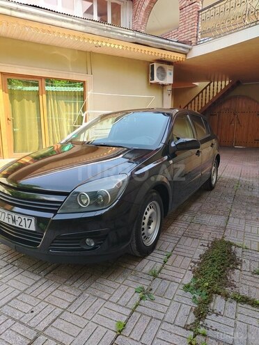 Opel Astra 2004, 310,000 km - 1.4 l - Şəki