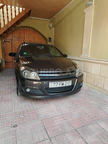 Opel Astra 2004, 310,000 km - 1.4 l - Şəki