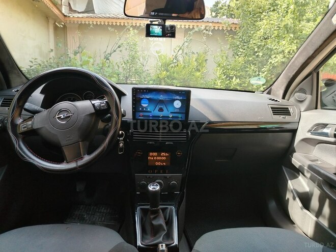Opel Astra 2004, 310,000 km - 1.4 l - Şəki