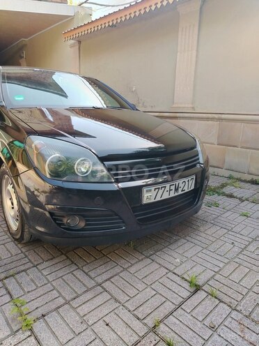 Opel Astra 2004, 310,000 km - 1.4 l - Şəki