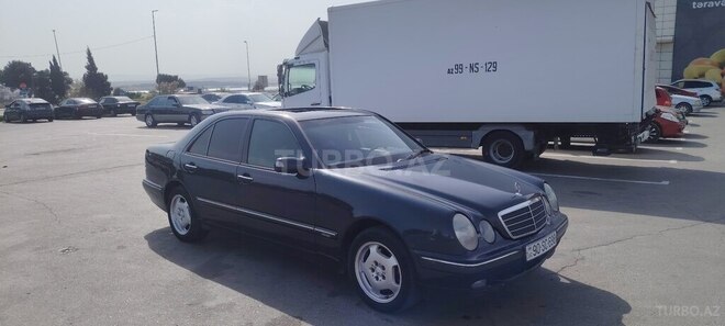 Mercedes E 220 d 2002, 520,000 km - 2.2 l - Bakı