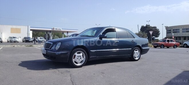 Mercedes E 220 d 2002, 520,000 km - 2.2 l - Bakı