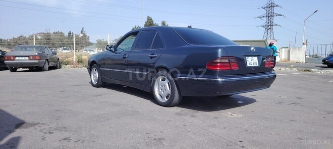 Mercedes E 220 d 2002, 520,000 km - 2.2 l - Bakı