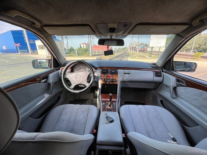 Mercedes E 200 1999, 360,095 km - 2.0 l - Bakı
