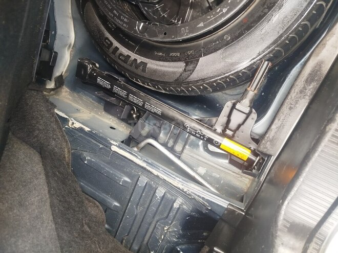 Mercedes C 200 1999, 200,000 km - 2.0 л - Qax
