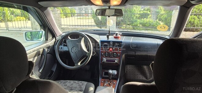Mercedes C 180 1999, 381,000 km - 1.8 л - Goranboy