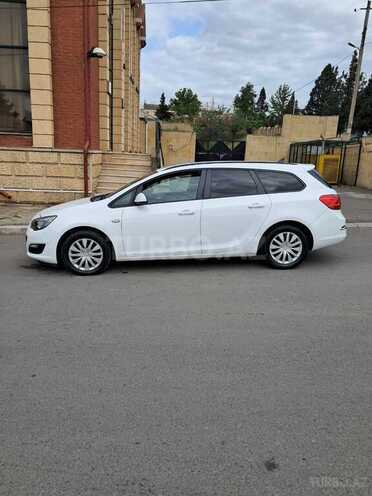 Opel Astra 2015, 349,000 km - 1.6 l - Gəncə