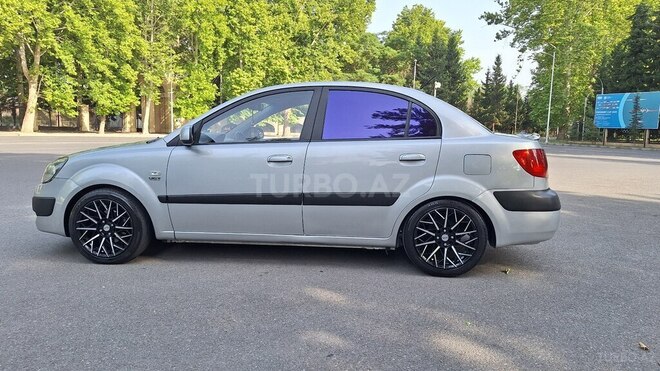 Kia Pride-5