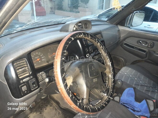 Mitsubishi L200 2003, 245,450 km - 2.5 l - Biləsuvar
