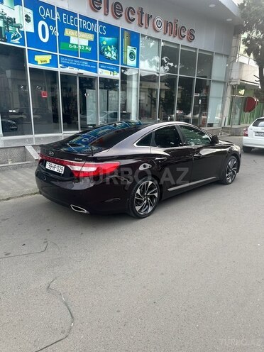 Hyundai Grandeur-6