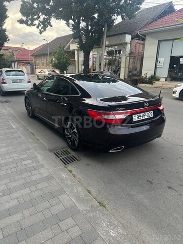 Hyundai Grandeur-10