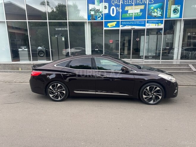 Hyundai Grandeur-11