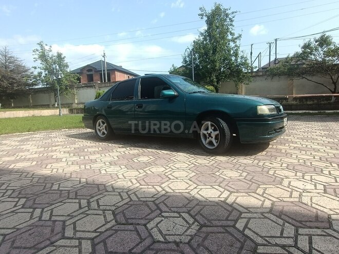 Opel Vectra 1994, 355,352 km - 1.6 l - Zaqatala
