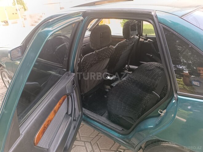 Opel Vectra 1994, 355,352 km - 1.6 l - Zaqatala