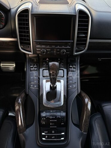 Porsche Cayenne Turbo 2012, 150,000 km - 4.8 l - Bakı