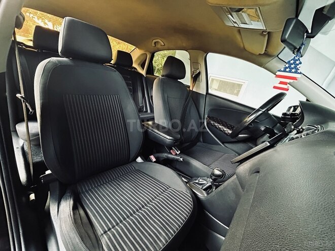 Volkswagen Polo 2012, 290,000 km - 1.6 l - Bakı