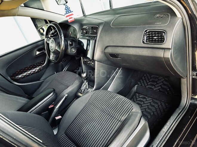 Volkswagen Polo 2012, 290,000 km - 1.6 l - Bakı