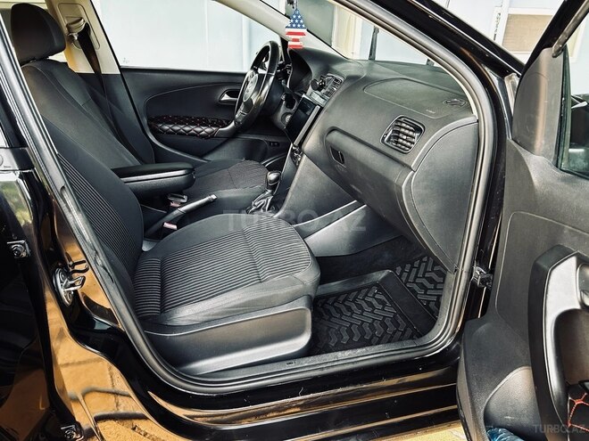 Volkswagen Polo 2012, 290,000 km - 1.6 l - Bakı