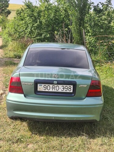 Opel Vectra 1999, 279,000 km - 1.6 l - Qusar