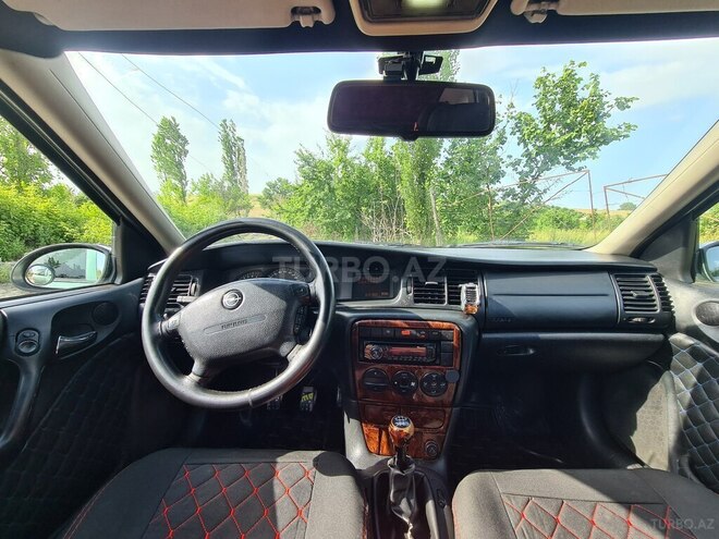 Opel Vectra 1999, 279,000 km - 1.6 l - Qusar